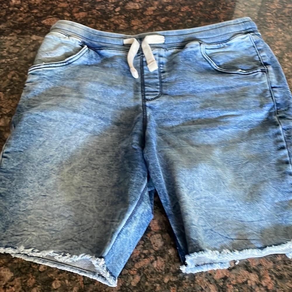 Zara stretchy jean shorts size M